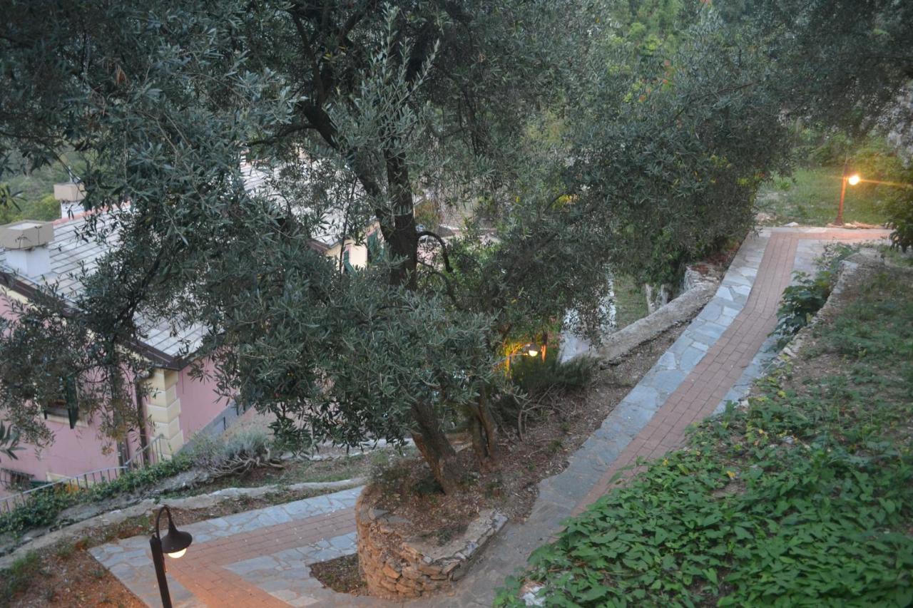 Villa Olivari - Apt La Lavanda Camogli Exterior photo
